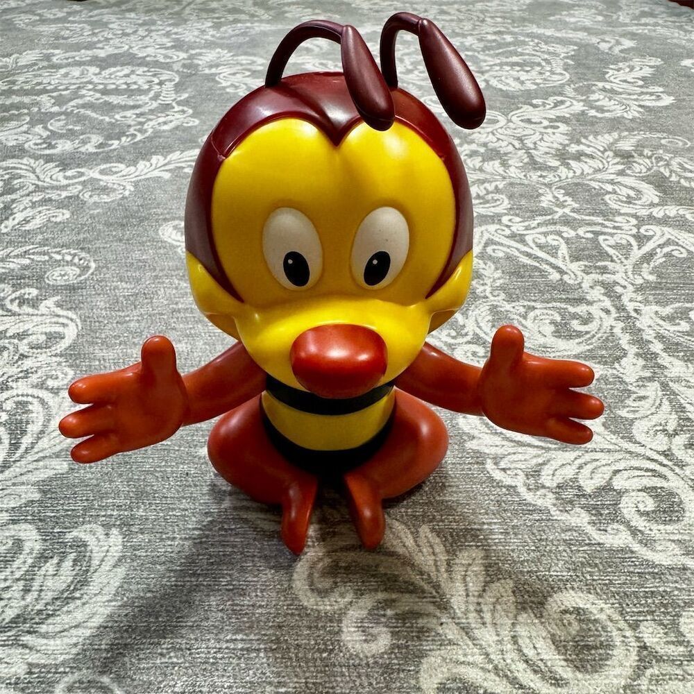 Disney Spike The Bee Sipper Cup EPCOT Flower & Garden Festival Exclusive